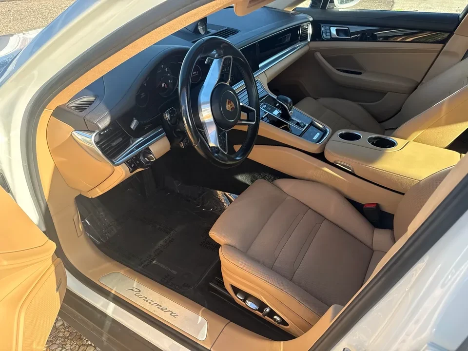 2018 Porsche 971 Panamera - Image 7 of 9