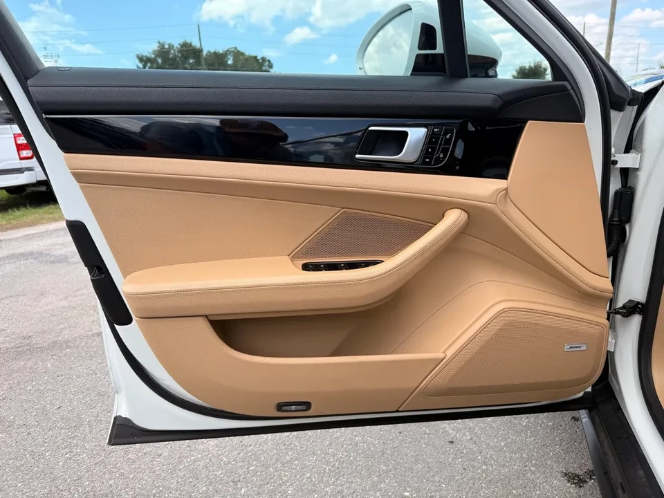 2018 Porsche 971 Panamera - Image 6 of 9