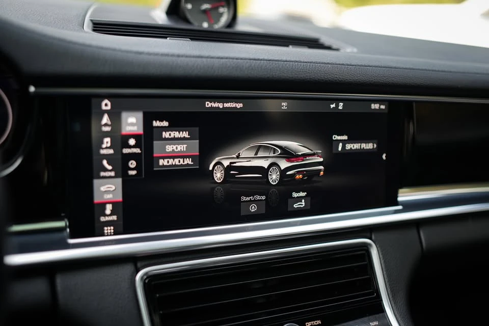 2018 Porsche 971 Panamera 4S - Image 18 of 20