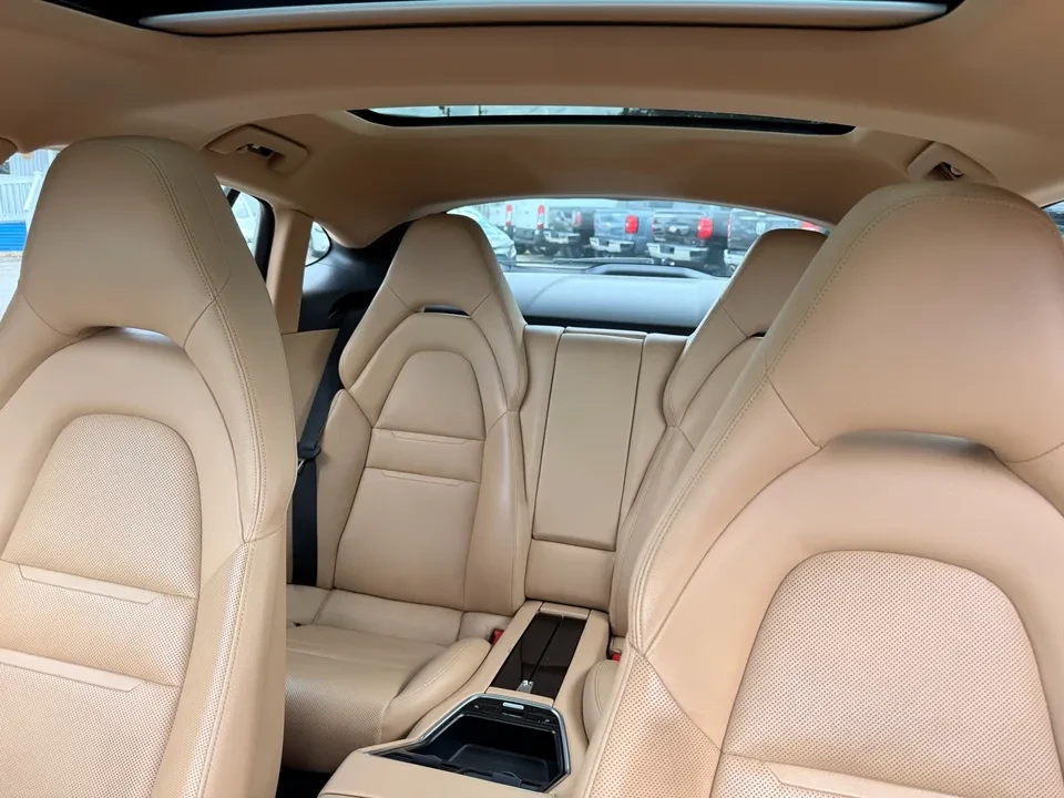 2018 Porsche 971 Panamera - Image 16 of 16
