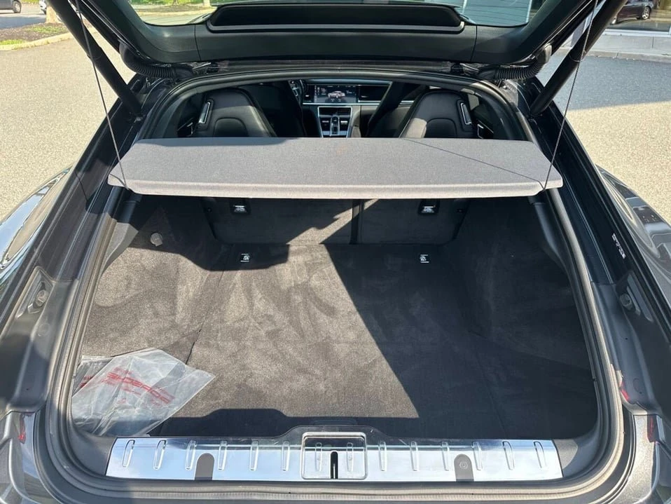 2018 Porsche 971 Panamera - Image 19 of 20