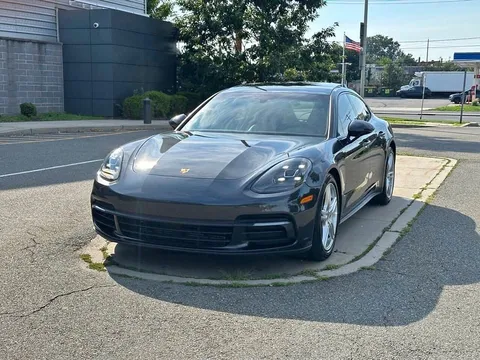 2018 Porsche Panamera