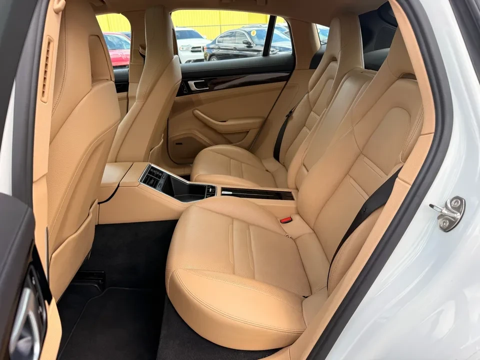2018 Porsche 971 Panamera - Image 12 of 16