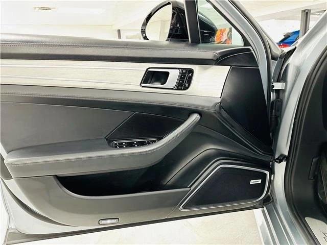 2018 Porsche 971 Panamera - Image 12 of 19