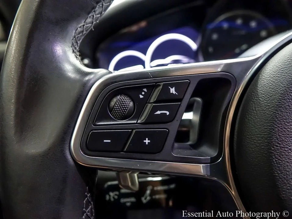 2018 Porsche 971 Panamera - Image 2 of 18