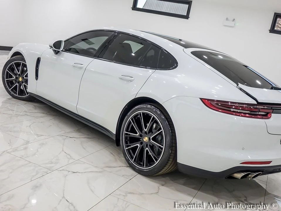 2018 Porsche 971 Panamera - Image 16 of 18