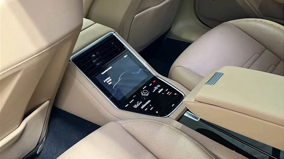 2018 Porsche 971 Panamera - Image 11 of 18