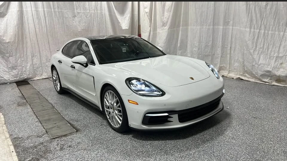 2018 Porsche 971 Panamera - Image 2 of 18