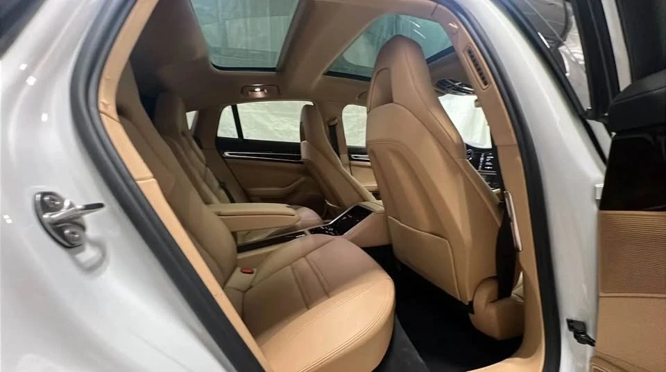 2018 Porsche 971 Panamera - Image 13 of 18