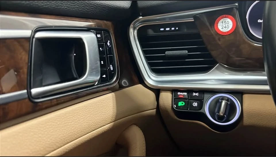 2018 Porsche 971 Panamera - Image 7 of 18