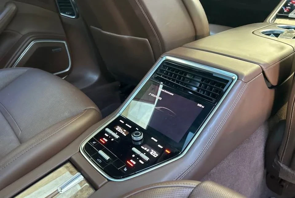 2018 Porsche 971 Panamera - Image 10 of 12