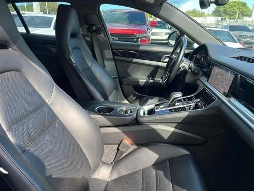 2018 Porsche 971 Panamera - Image 7 of 18