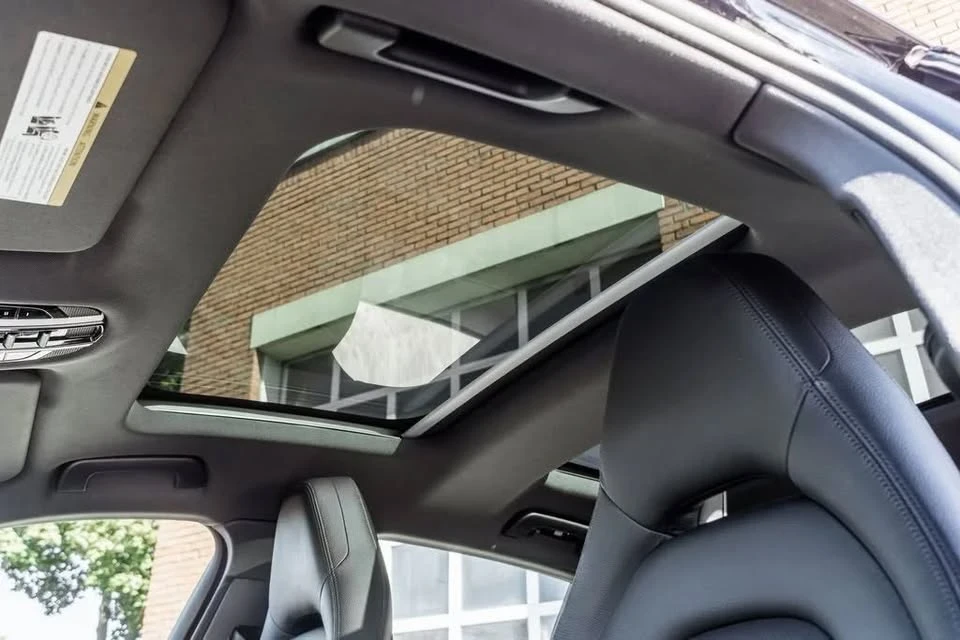 2018 Porsche 971 Panamera - Image 8 of 20