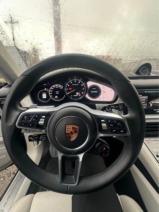 2018 Porsche 971 Panamera - Image 2 of 11
