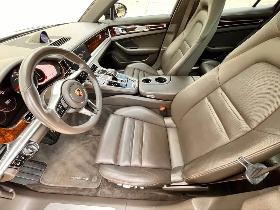 2018 Porsche 971 Panamera - Image 17 of 20