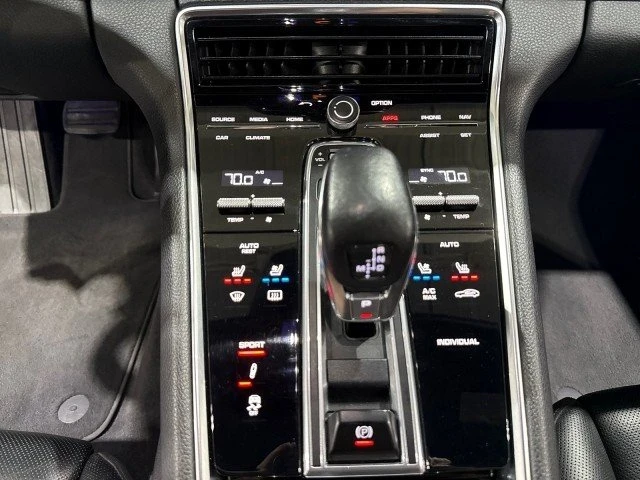 2018 Porsche 971 Panamera - Image 15 of 20