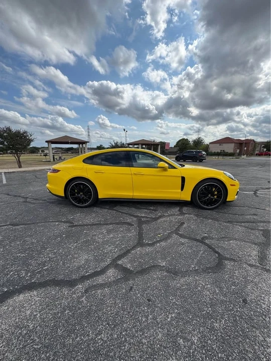 2018 Porsche 971 Panamera - Image 8 of 11