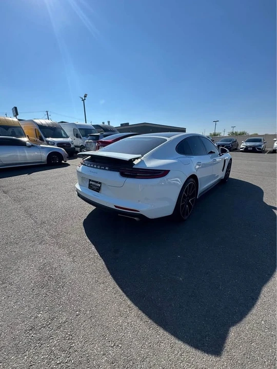 2018 Porsche 971 Panamera - Image 7 of 11