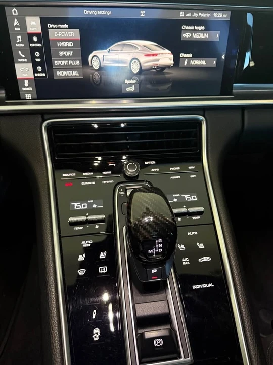 2018 Porsche 971 Panamera - Image 8 of 9