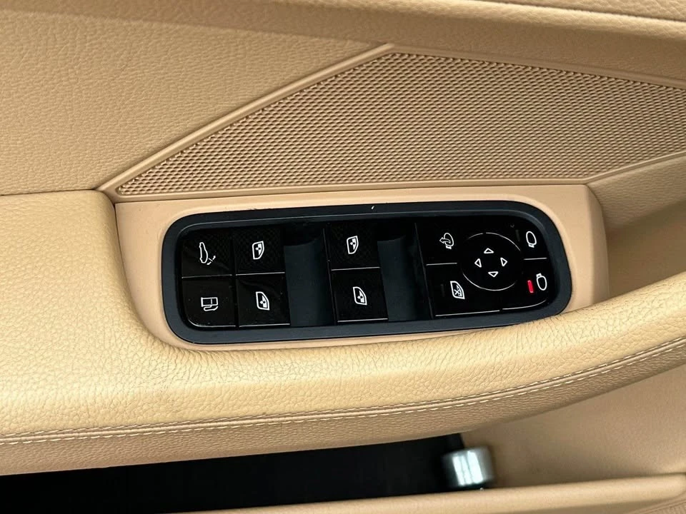 2018 Porsche 971 Panamera - Image 11 of 20