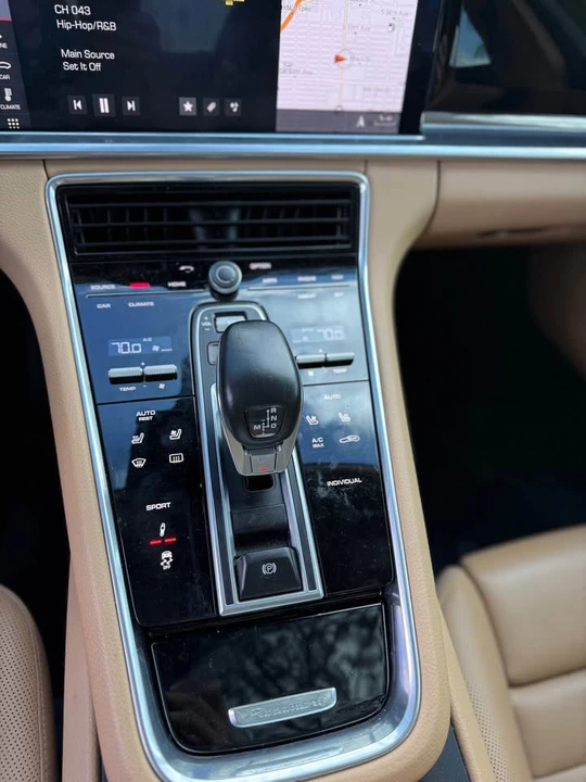 2018 Porsche 971 Panamera - Image 13 of 16