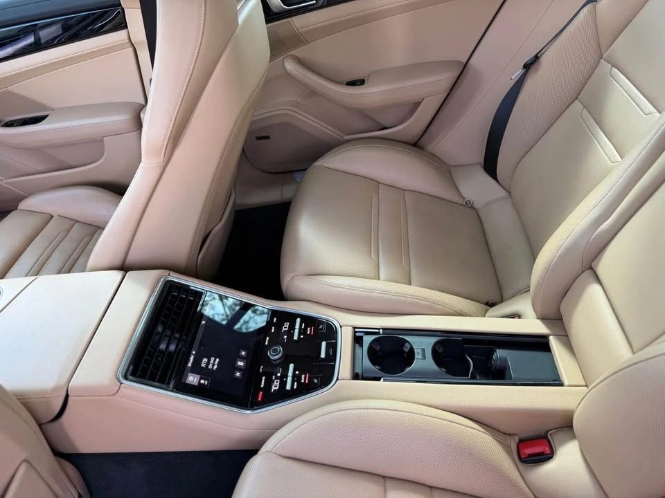 2018 Porsche 971 Panamera - Image 9 of 16
