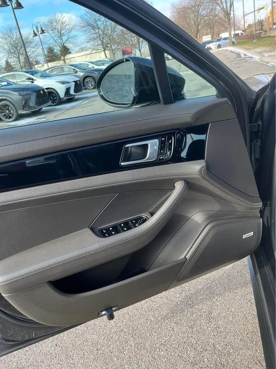 2018 Porsche 971 Panamera - Image 11 of 17