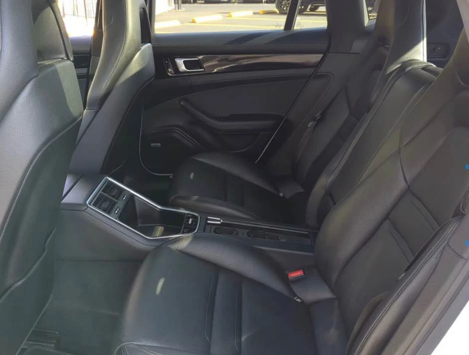 2018 Porsche 971 Panamera - Image 9 of 10