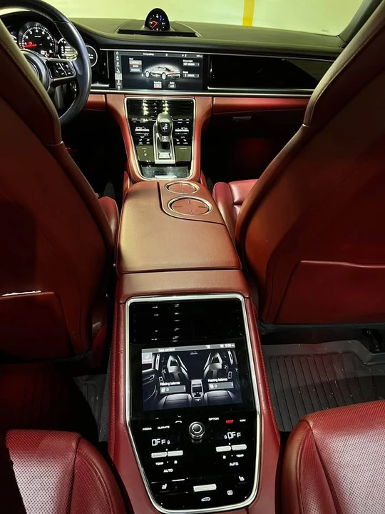 2018 Porsche 971 Panamera - Image 8 of 16