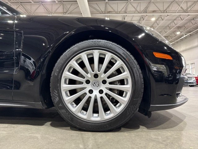 2018 Porsche 971 Panamera - Image 19 of 20