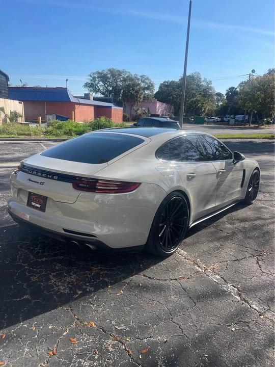 2018 Porsche 971 Panamera - Image 4 of 8