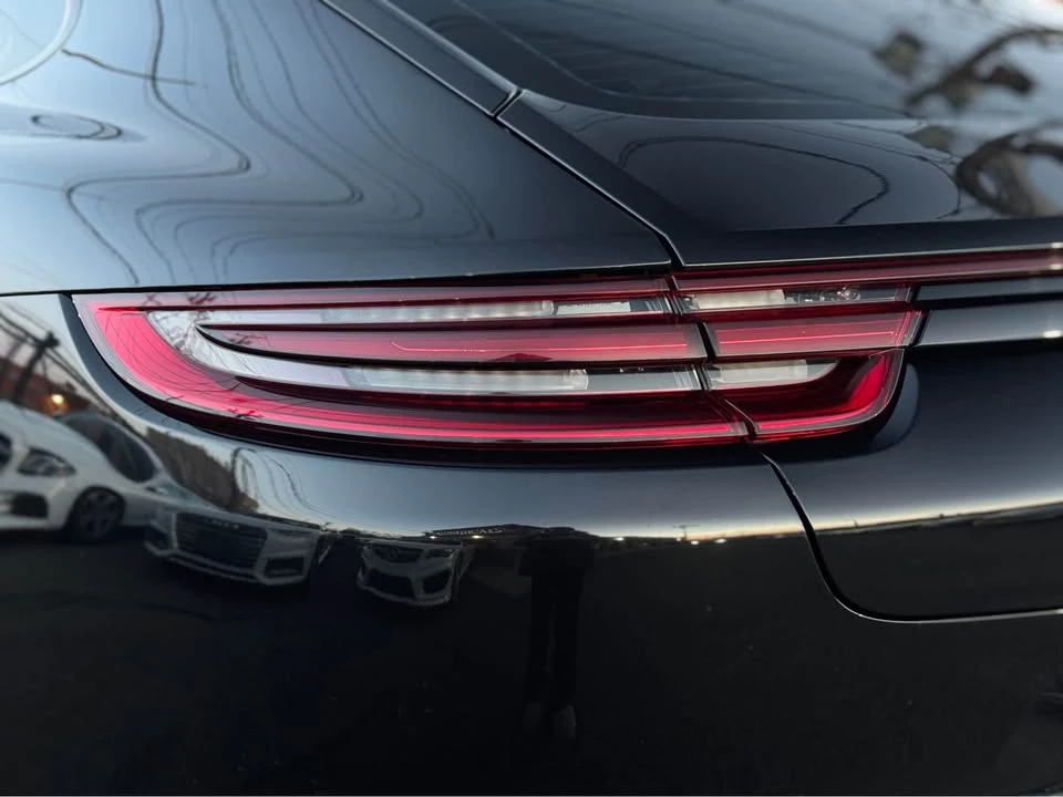 2018 Porsche 971 Panamera - Image 8 of 18