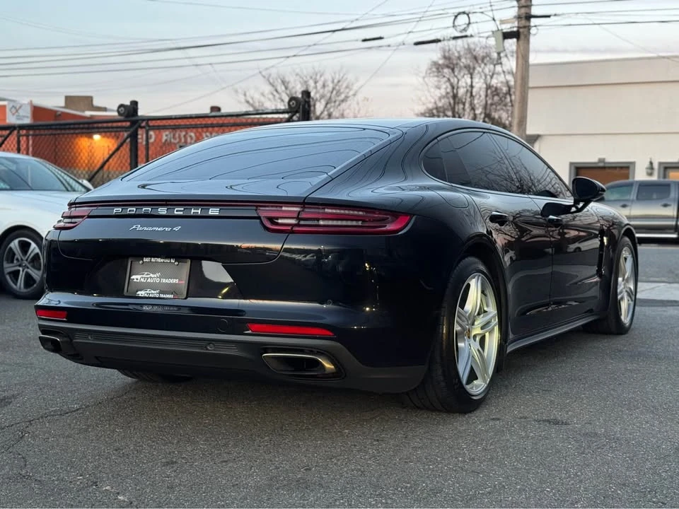 2018 Porsche 971 Panamera - Image 11 of 18