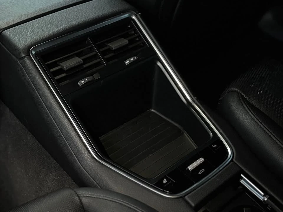 2018 Porsche 971 Panamera - Image 18 of 18