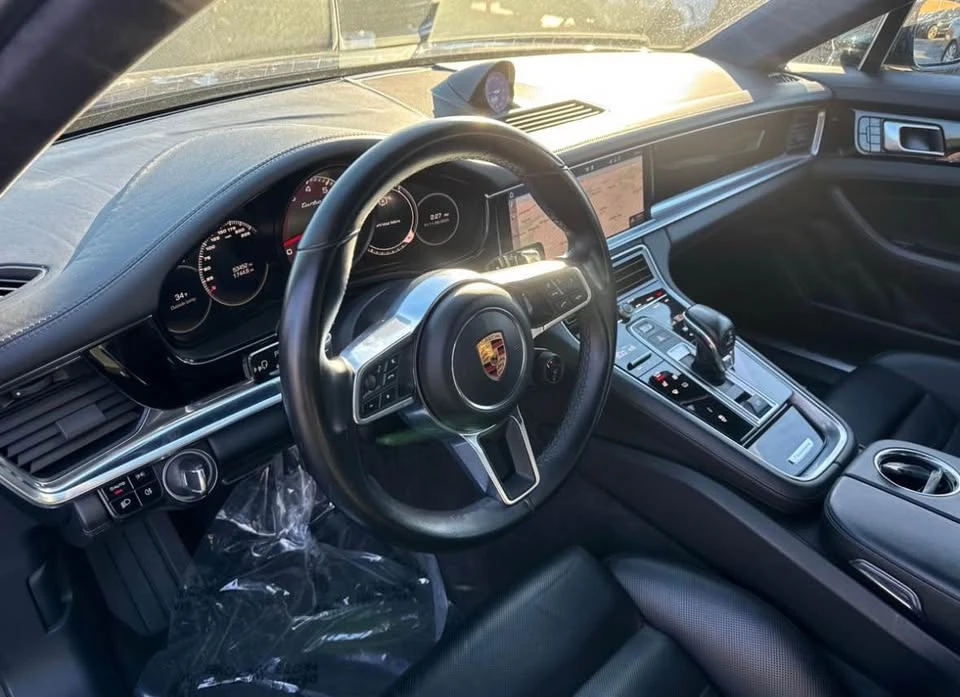 2018 Porsche 971 Panamera - Image 13 of 19