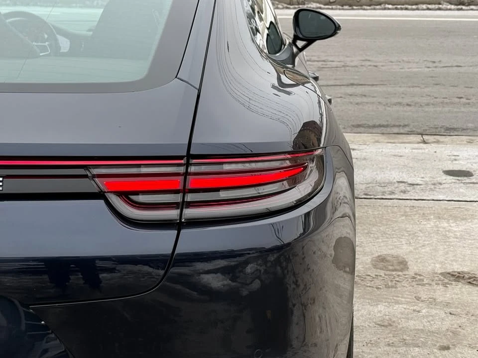 2018 Porsche 971 Panamera - Image 11 of 19