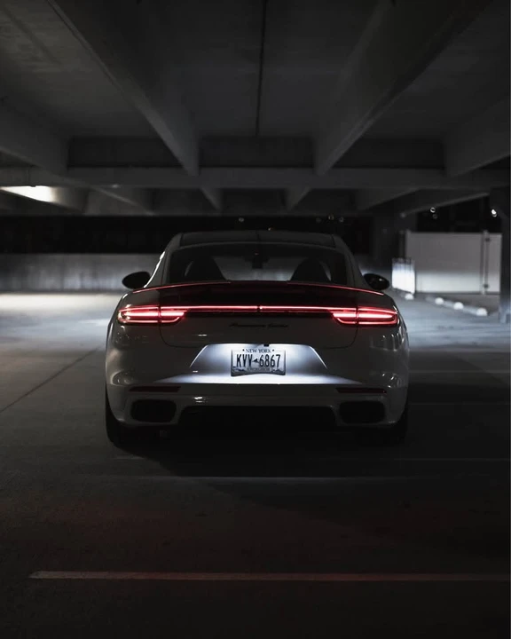 2018 Porsche 971 Panamera - Image 5 of 10
