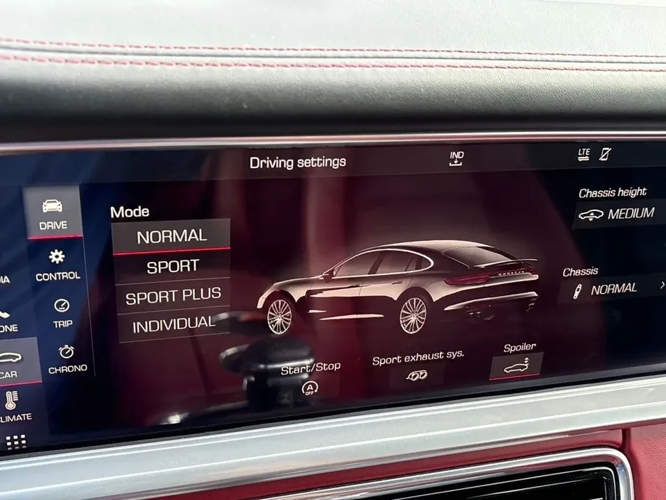 2018 Porsche 971 Panamera - Image 11 of 18