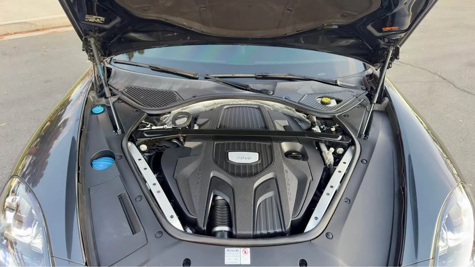 2018 Porsche 971 Panamera - Image 19 of 20
