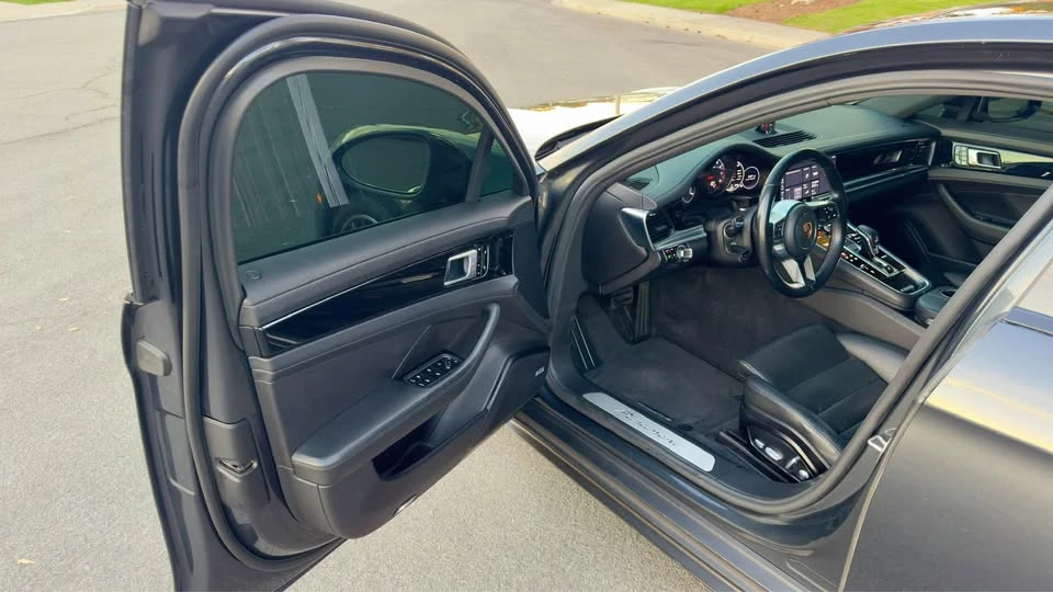 2018 Porsche 971 Panamera - Image 9 of 20