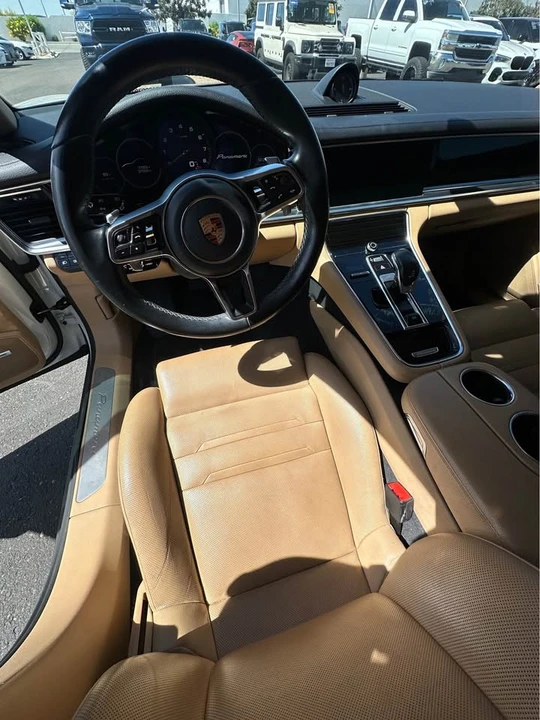 2018 Porsche 971 Panamera - Image 4 of 8