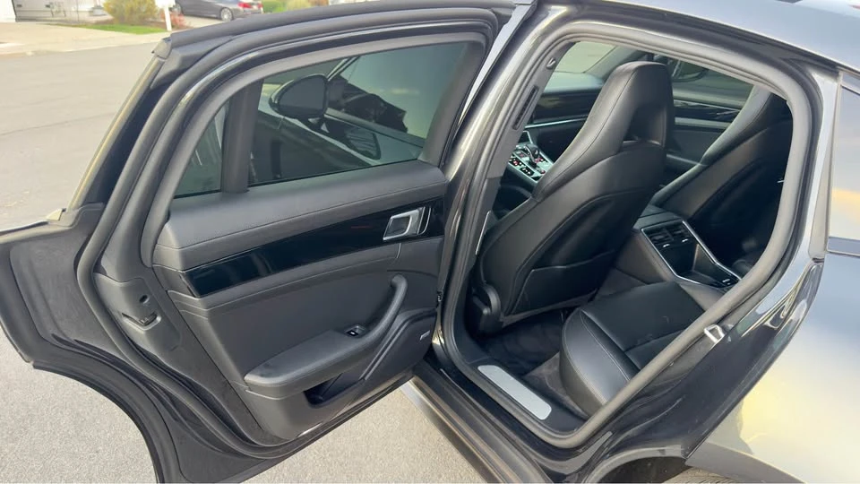 2018 Porsche 971 Panamera - Image 11 of 20
