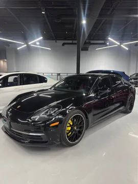 2018 Porsche Panamera 4