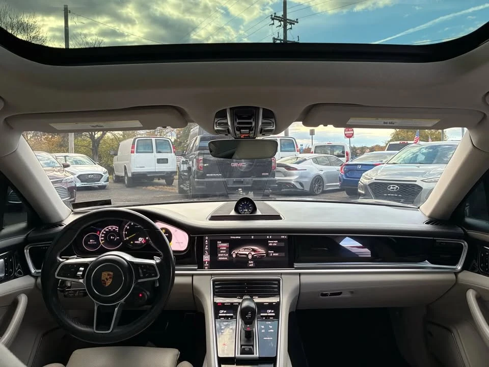 2018 Porsche 971 Panamera - Image 9 of 13