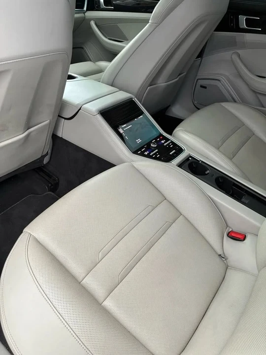 2018 Porsche 971 Panamera - Image 12 of 13