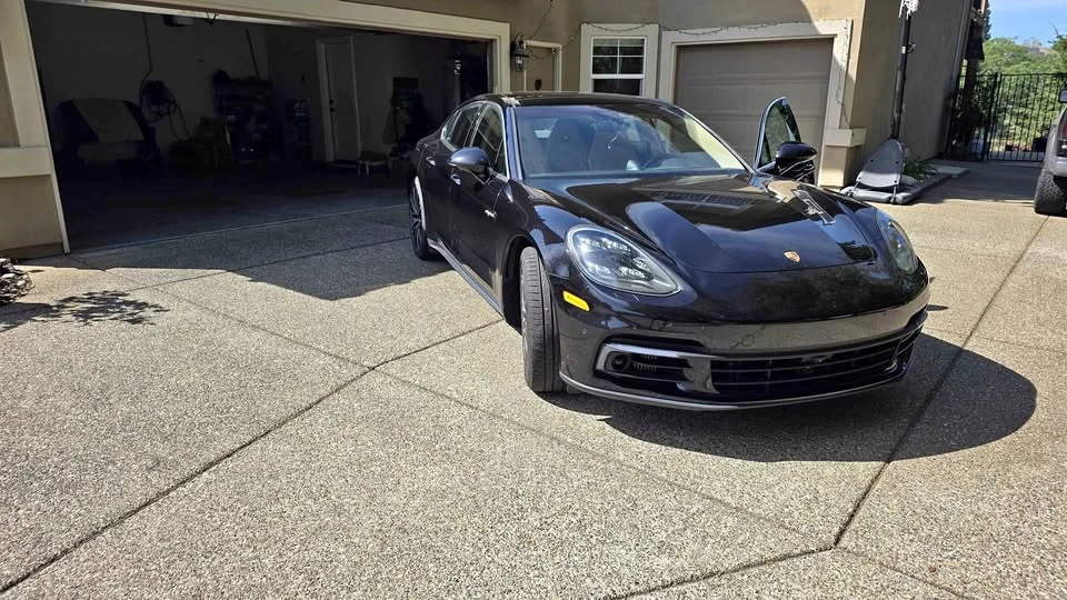 2018 Porsche 971 Panamera - Image 2 of 11