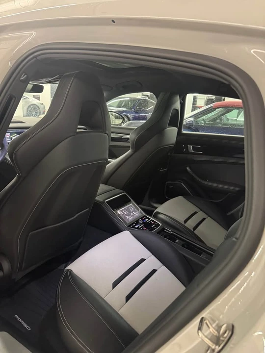 2018 Porsche 971 Panamera - Image 8 of 11