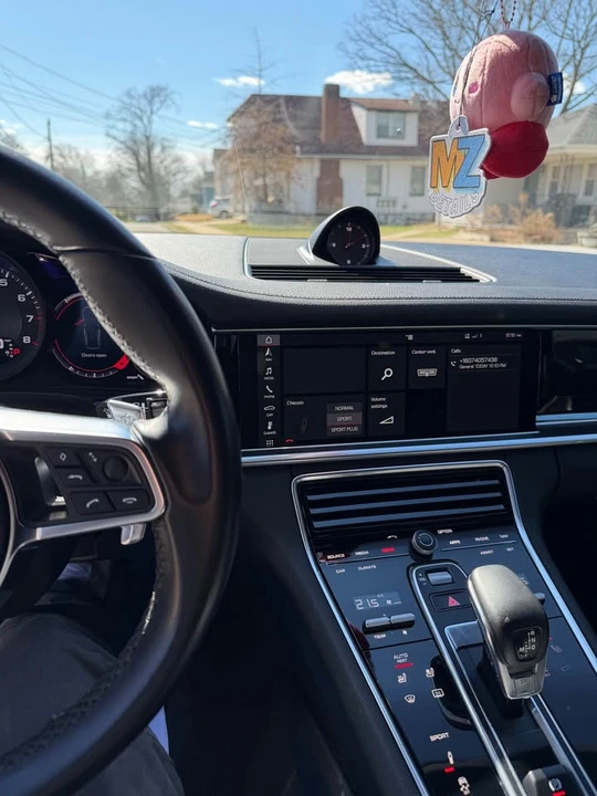 2018 Porsche 971 Panamera - Image 14 of 17