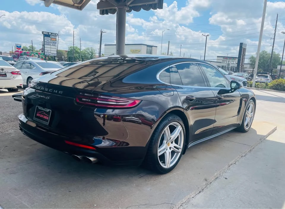 2018 Porsche 971 Panamera S - Image 3 of 3