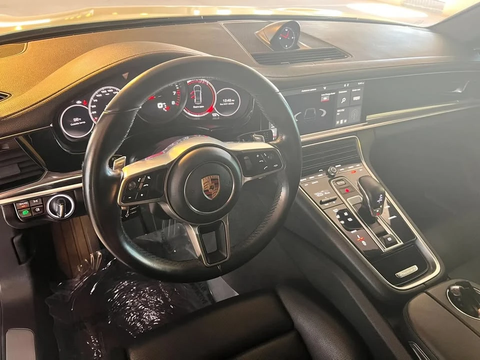 2018 Porsche 971 Panamera - Image 9 of 20